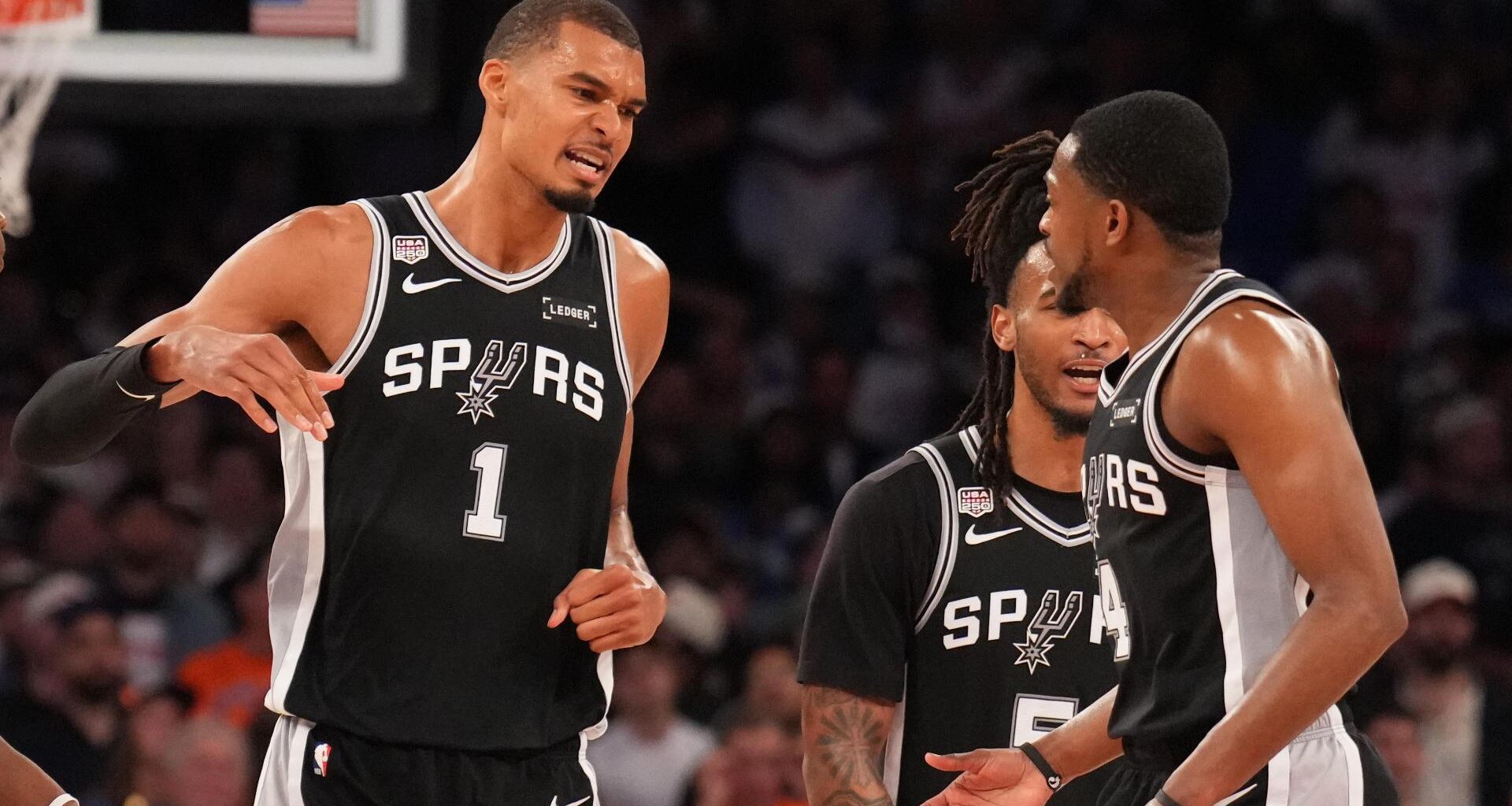 Victor Wembanyama carries Spurs to 115-111 win that cuts Knicks' NBA Finals lead to 2-1