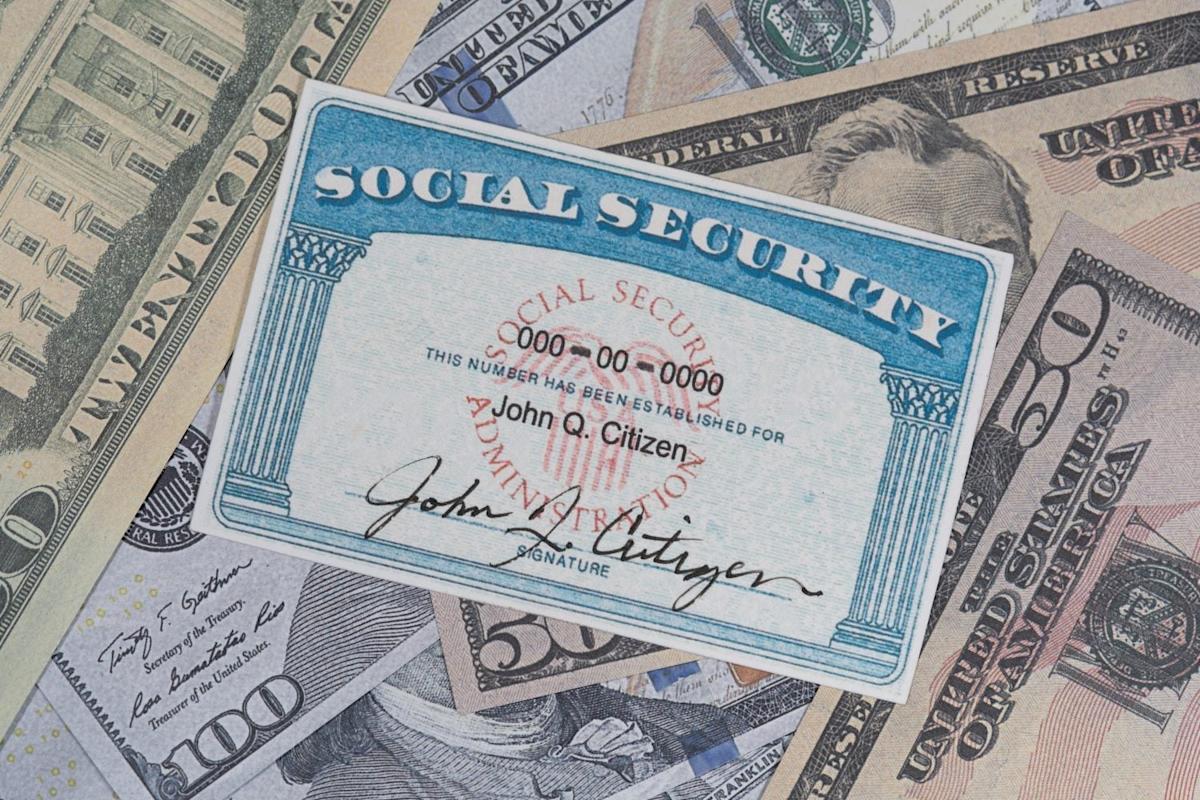 Why a 65-Year-Old With $1.8 Million Is Spending Her 401(k) Before Claiming Social Security at 70