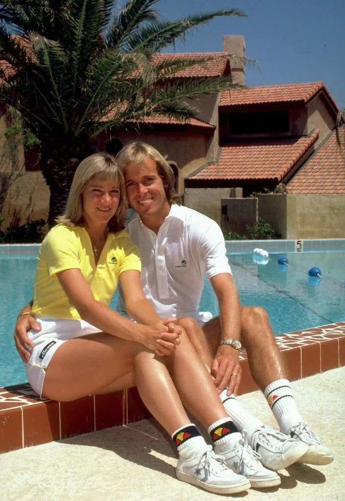 Chris married tennis player John Lloyd in 1979