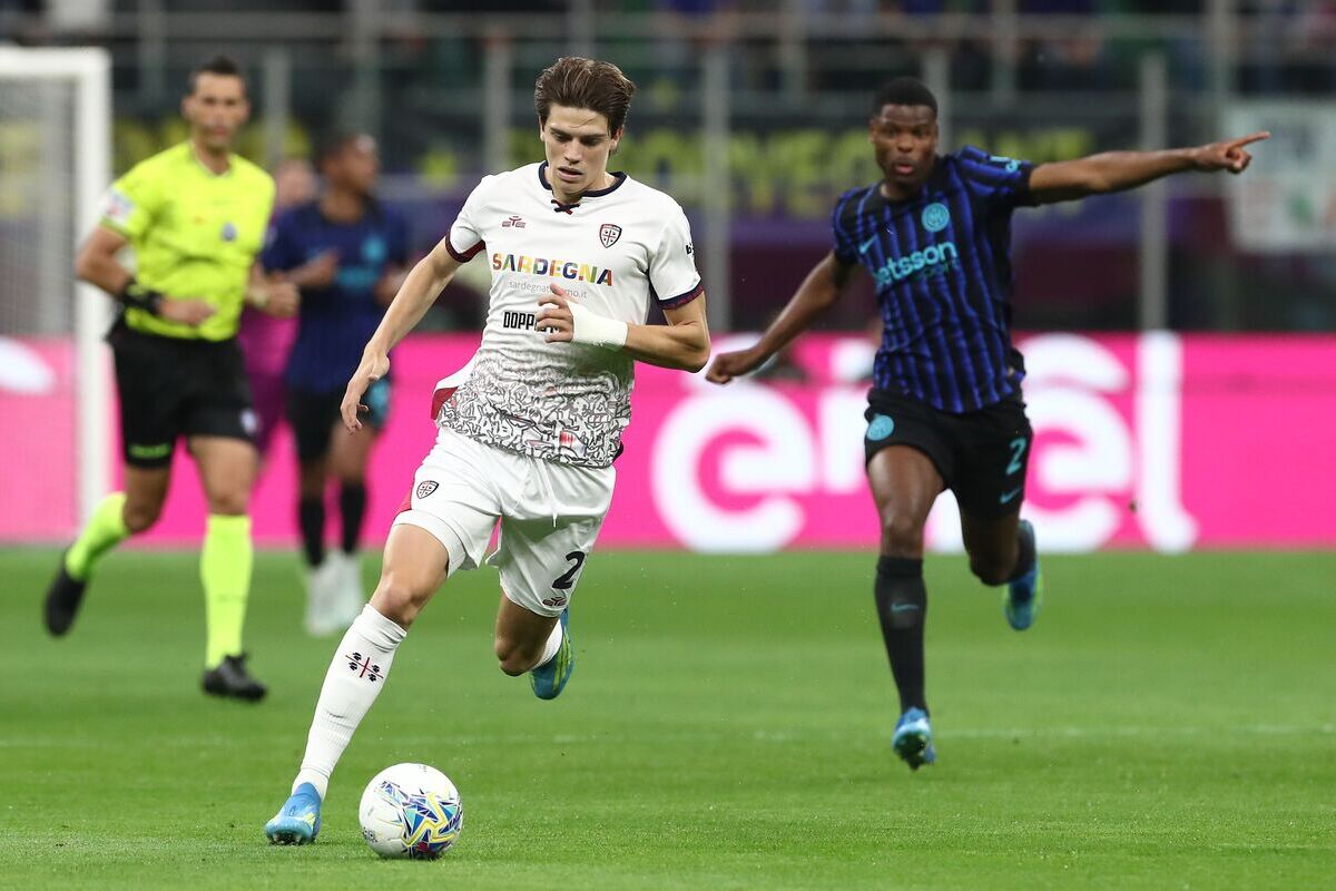 MILAN, ITALY - APRIL 17: Marco Palestra of Cagliari Calcio in action during the Serie A match between FC Internazionale and Cagliari Calcio at Giuseppe Meazza Stadium on April 17, 2026 in Milan, Italy. (Photo by Marco Luzzani/Getty Images)