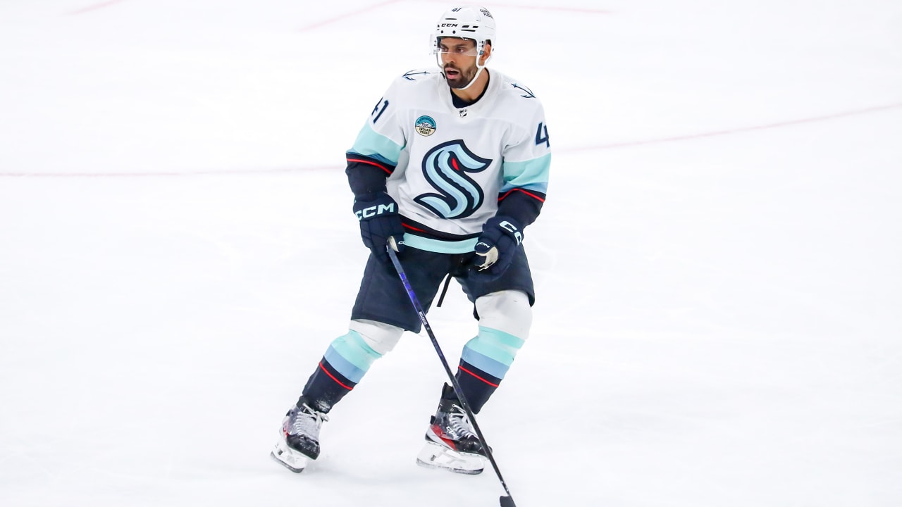 Bellemare retires after 10 seasons in NHL
