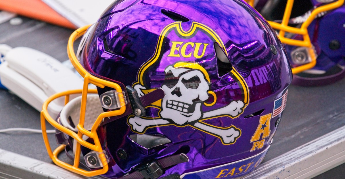 Eagles reportedly sign undrafted defensive tackle who intended on playing college football in 2026