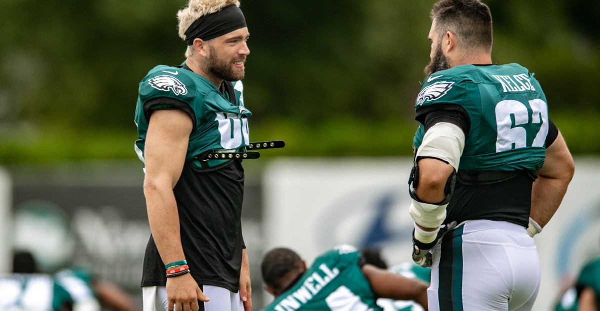 Zach Ertz gets emotional talking about his time with the Eagles