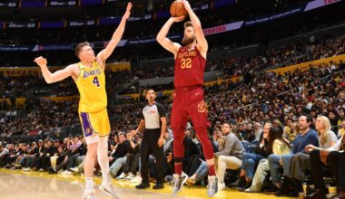 Report: Lakers among teams showing interest in Dean Wade