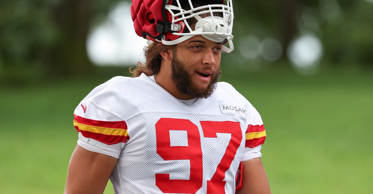 Ashton Gillotte, Nohl Williams settling into Chiefs defense for Year 2