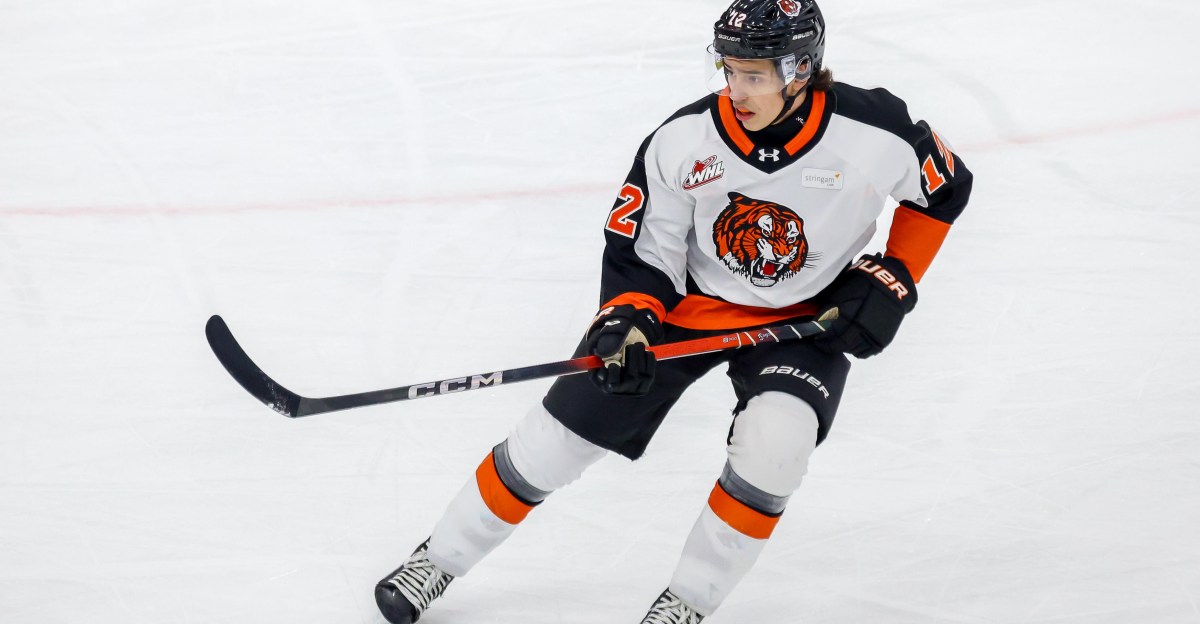 NHL Draft: Penguins select Liam Ruck with the 22nd overall pick