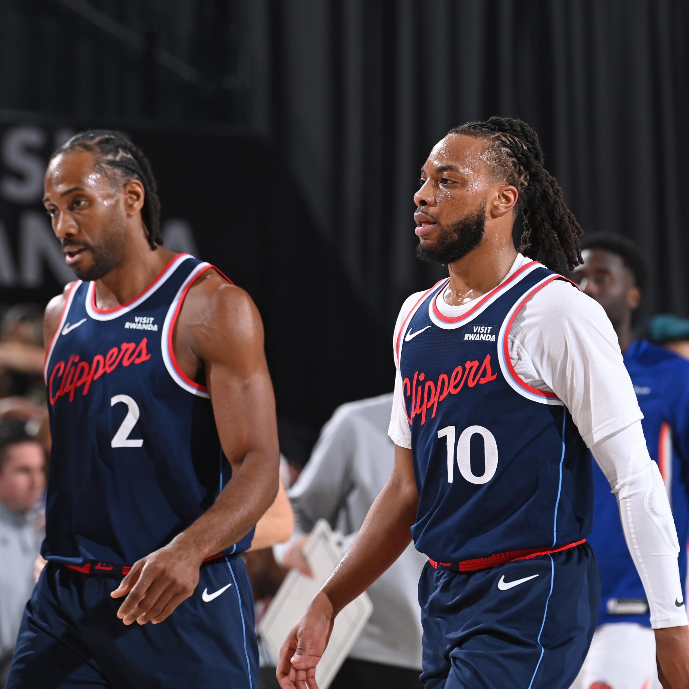 INGLEWOOD, CA - MARCH 9: Kawhi Leonard #2 and Darius Garland #10 of the LA Clippers look on during the game against the New York Knicks on March 9, 2026 at Intuit Dome in Los Angeles, California. NOTE TO USER: User expressly acknowledges and agrees that, by downloading and/or using this Photograph, user is consenting to the terms and conditions of the Getty Images License Agreement. Mandatory Copyright Notice: Copyright 2026 NBAE (Photo by Juan Ocampo/NBAE via Getty Images)