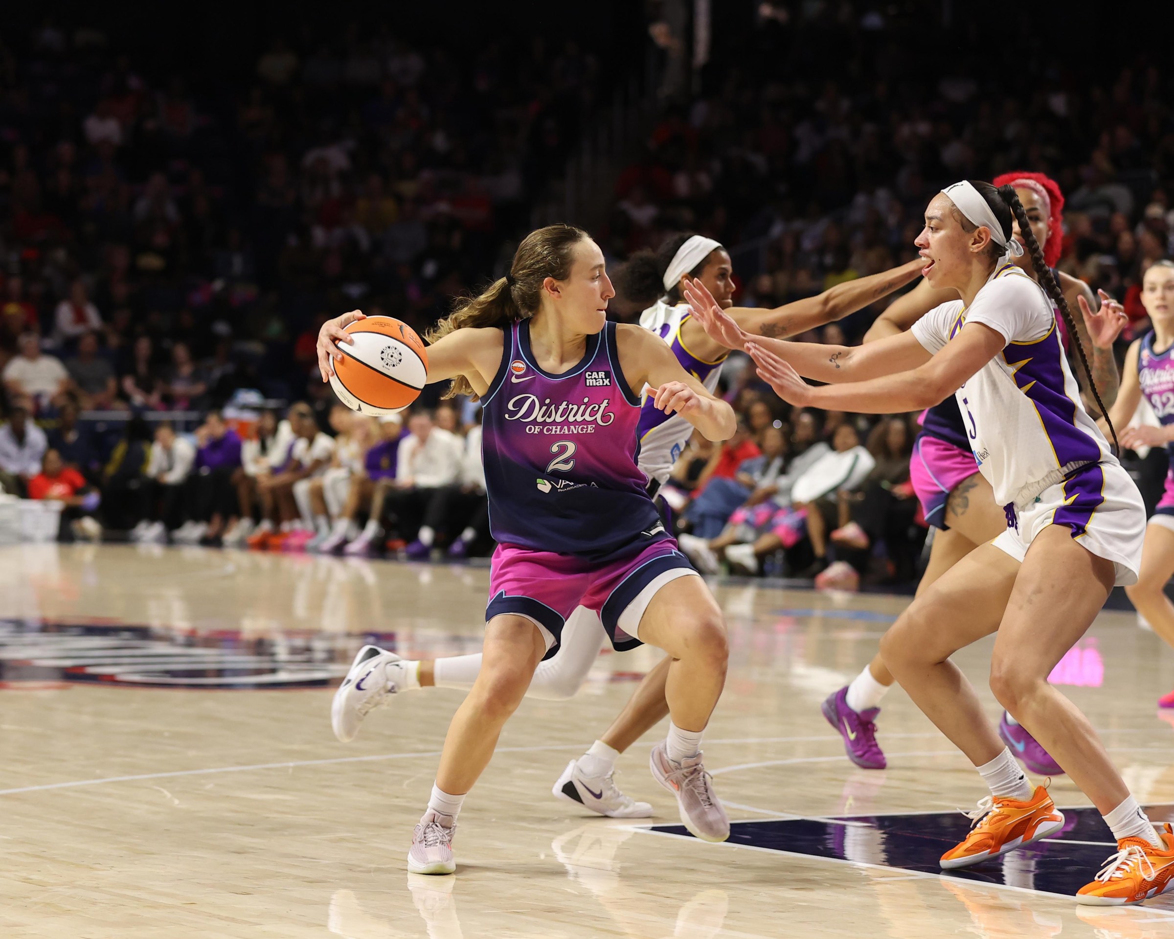 Alicia Flórez has quickly recorded 10 assists in her first two career games.