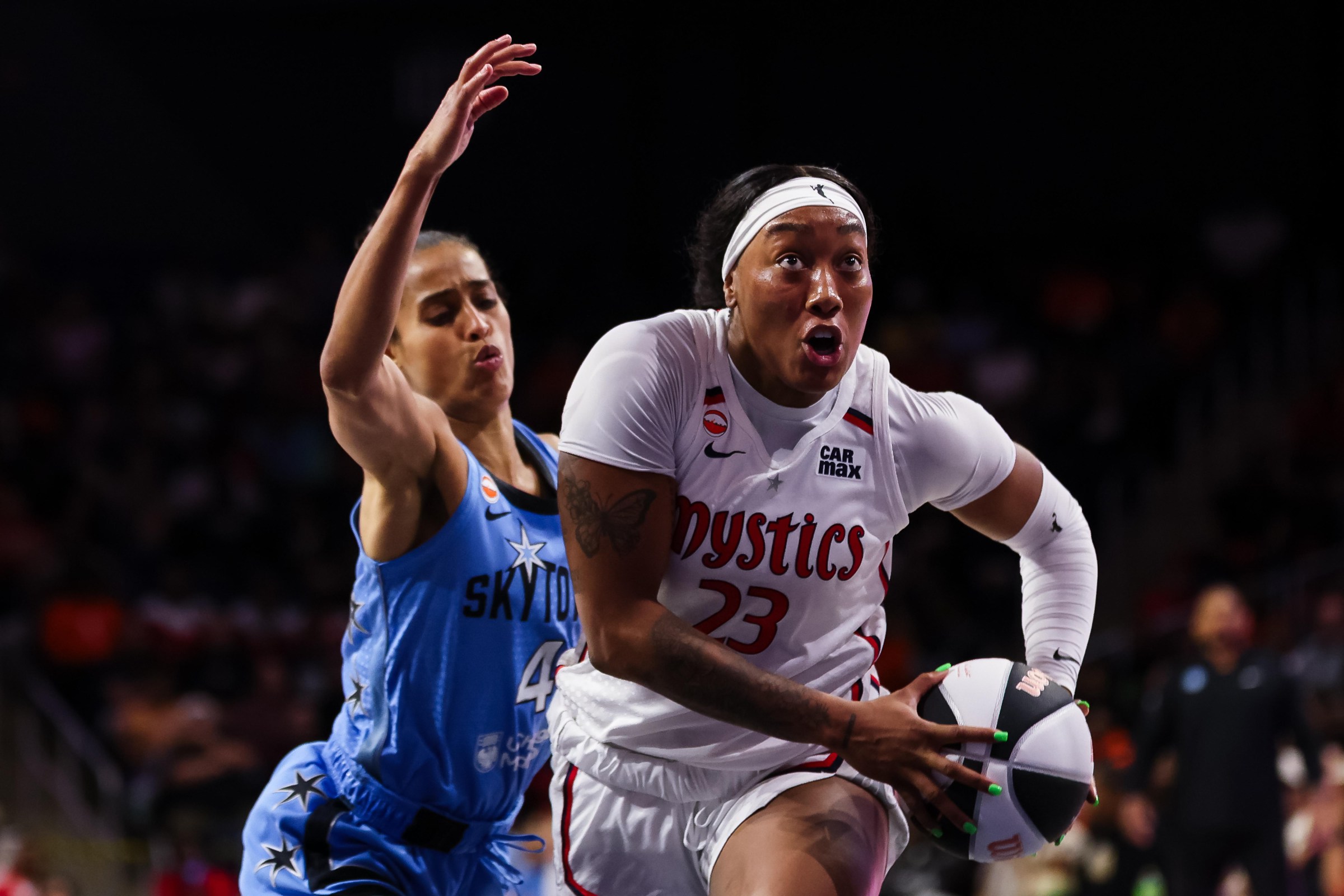 Washington owns Chicago’s first round pick, giving them the flexibility to contend without sacrificing a high draft pick.