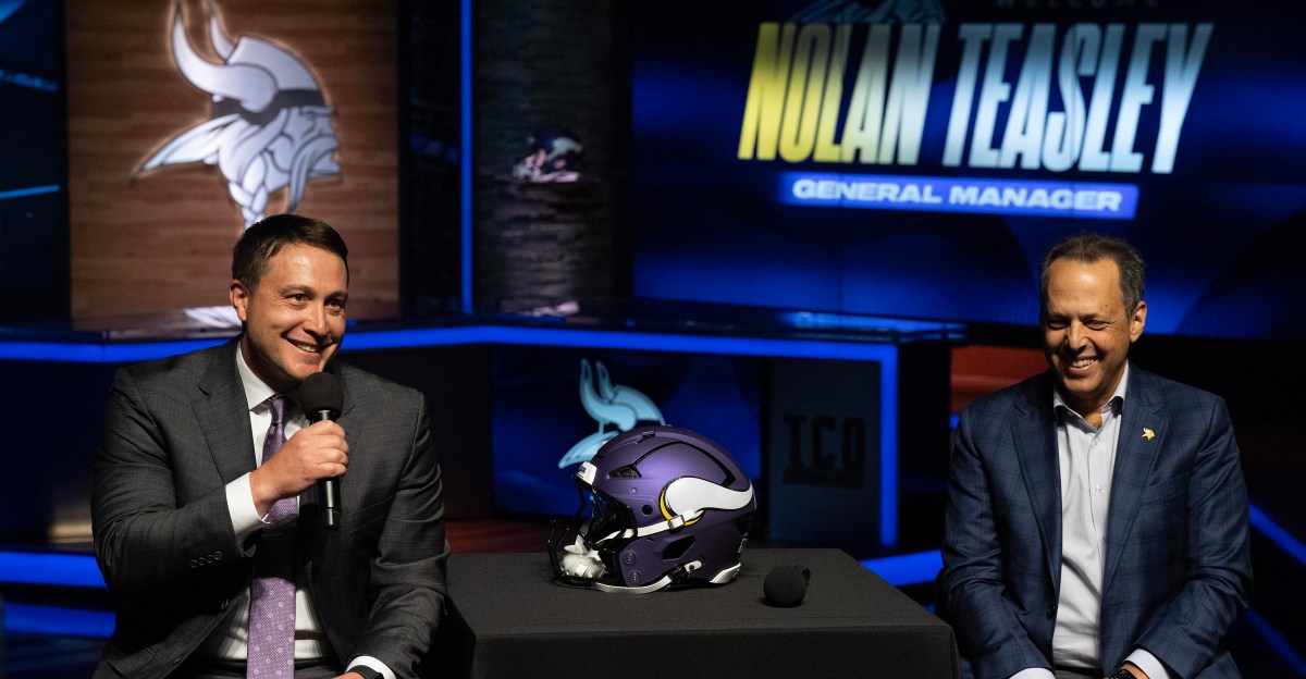 Nolan Teasley starts Minnesota Vikings tenure by signing two recently waived Seahawks