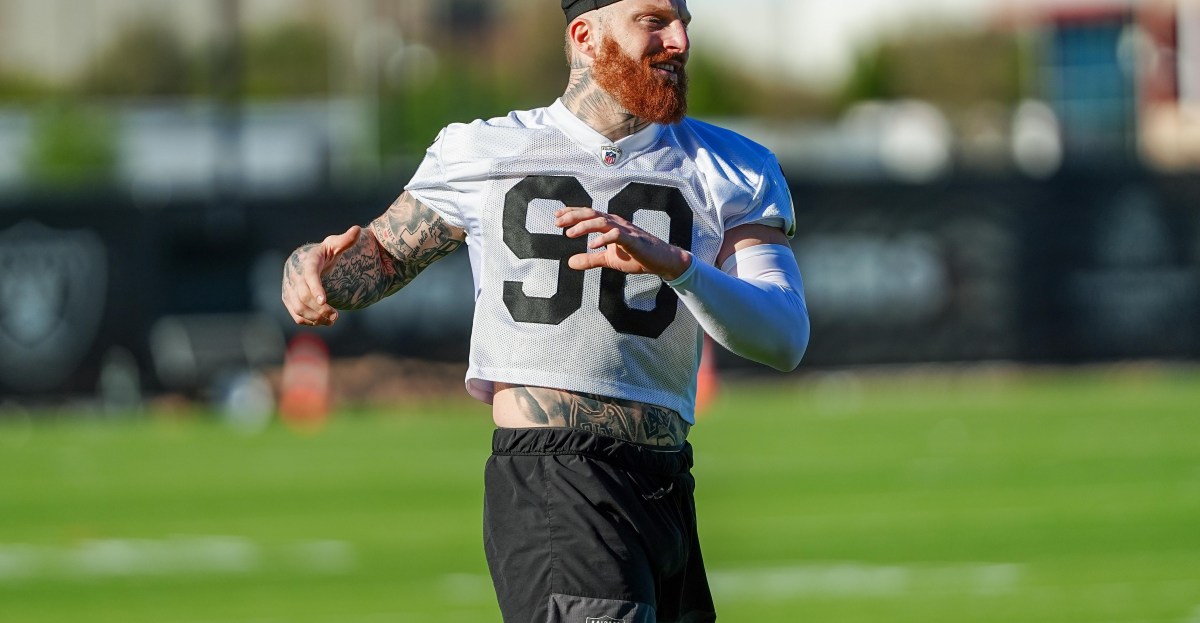 NFL Trade Rumors: Eagles “nuclear hot” for Maxx Crosby?