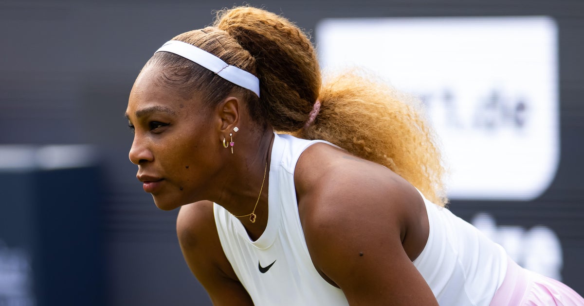 Serena Williams will return to singles tennis at Wimbledon after accepting wild card invitation