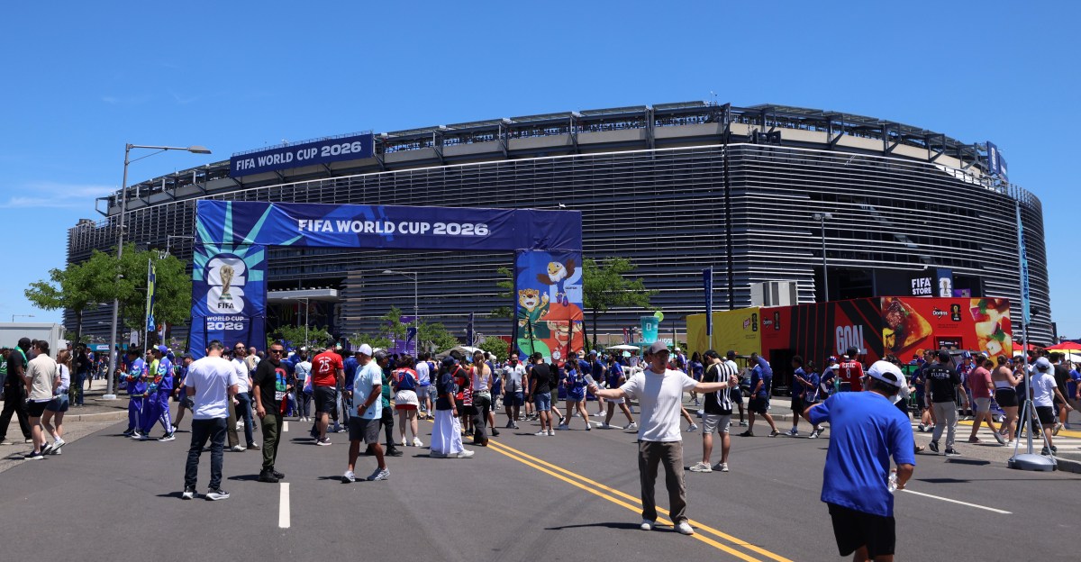 World Cup stars latest to complain about MetLife Stadium playing surface