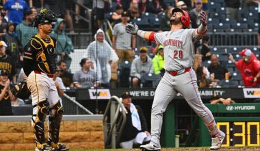Eugenio Suárez hits 3-run homer in 9th as Reds rally for 9-7 win over Pirates
