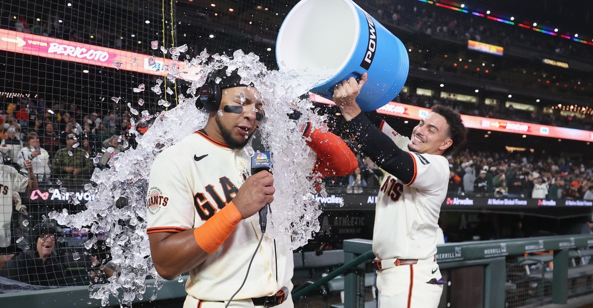 Devers, Bericoto home runs in 9th lift Giants to 2-1 win