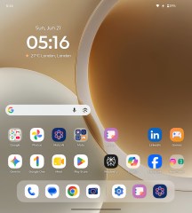 Moto UI - Motorola Razr Fold review