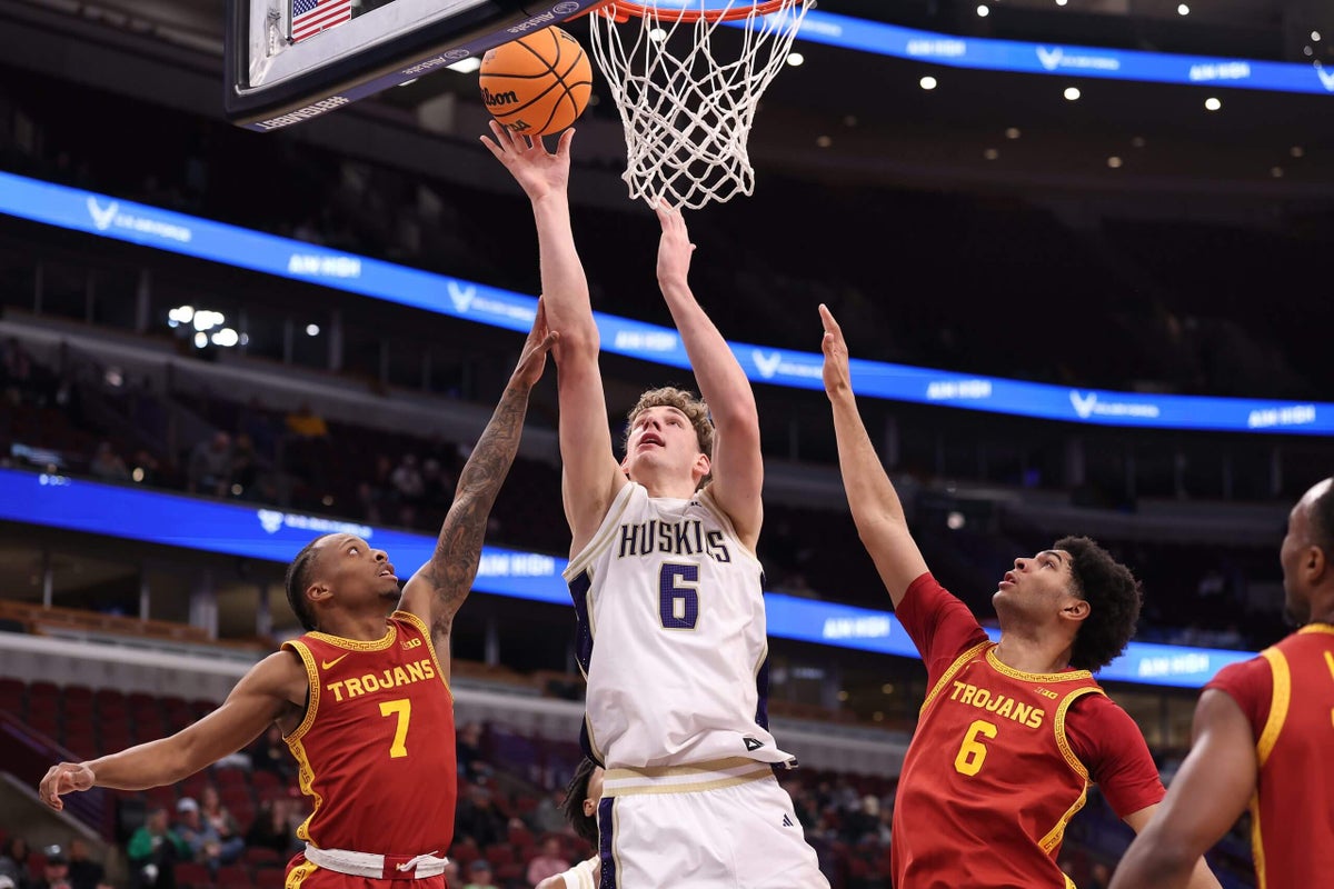 Who should the Bucks target with the 10th pick in the NBA Draft?