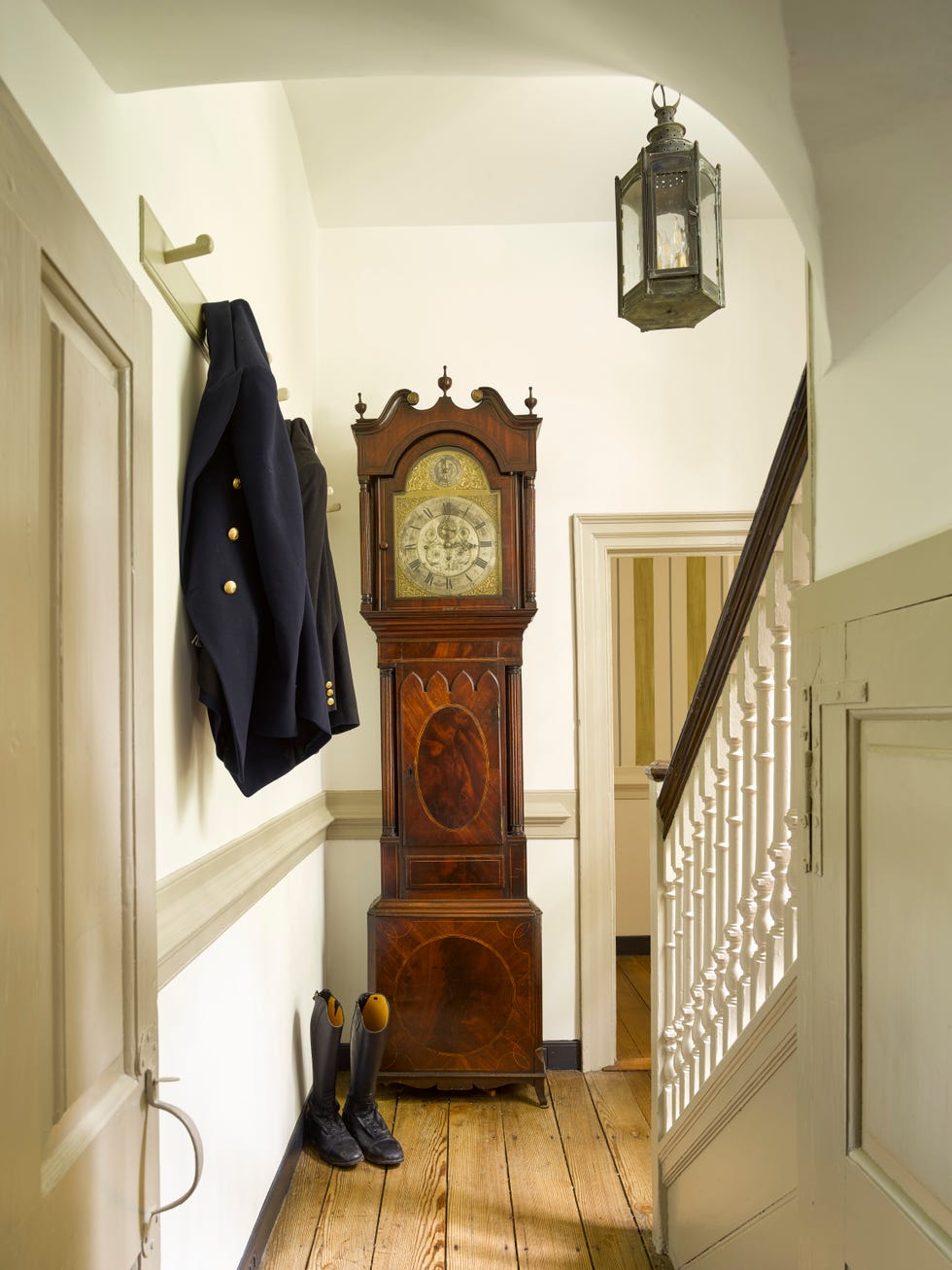 Heather Chadduck Hillegas Colonial Williamsburg Home Tour Stair Hall 2271 colonial williamsburg nelson galt house