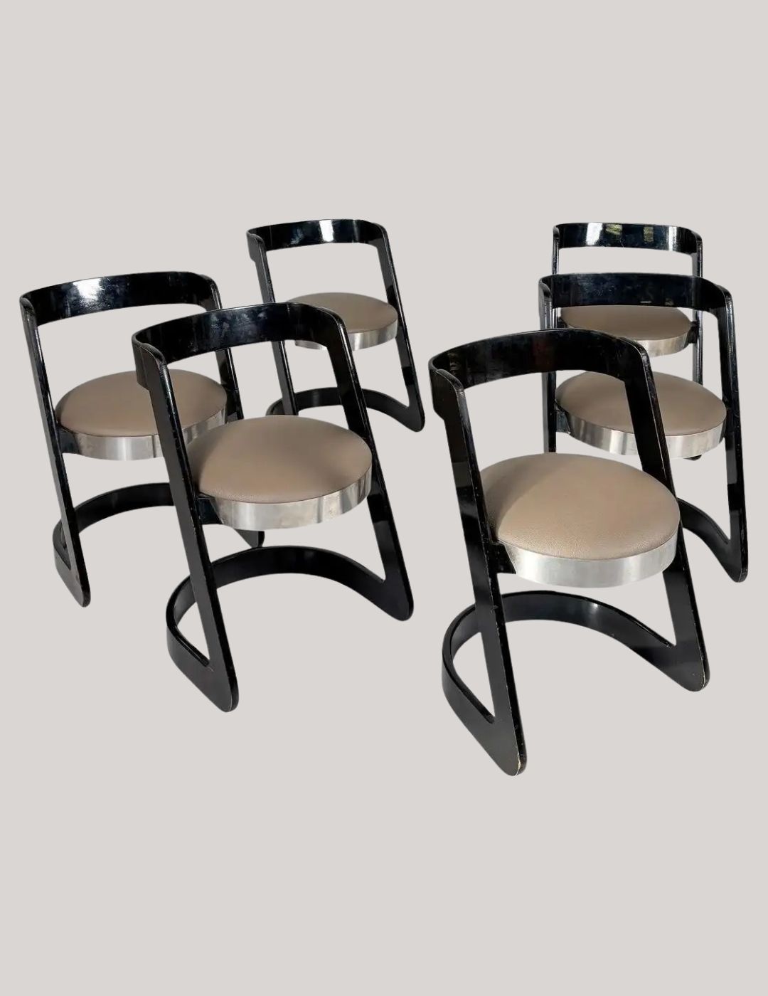 Mid-Century Modern, set of 6 Willy Rizzo chairs for Mario Sabot, Italy, 1970s against pale brown background.