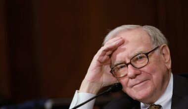 Warren Buffett Bought the World’s Most Dominant AI Company — Then Sold It Within 6 Months