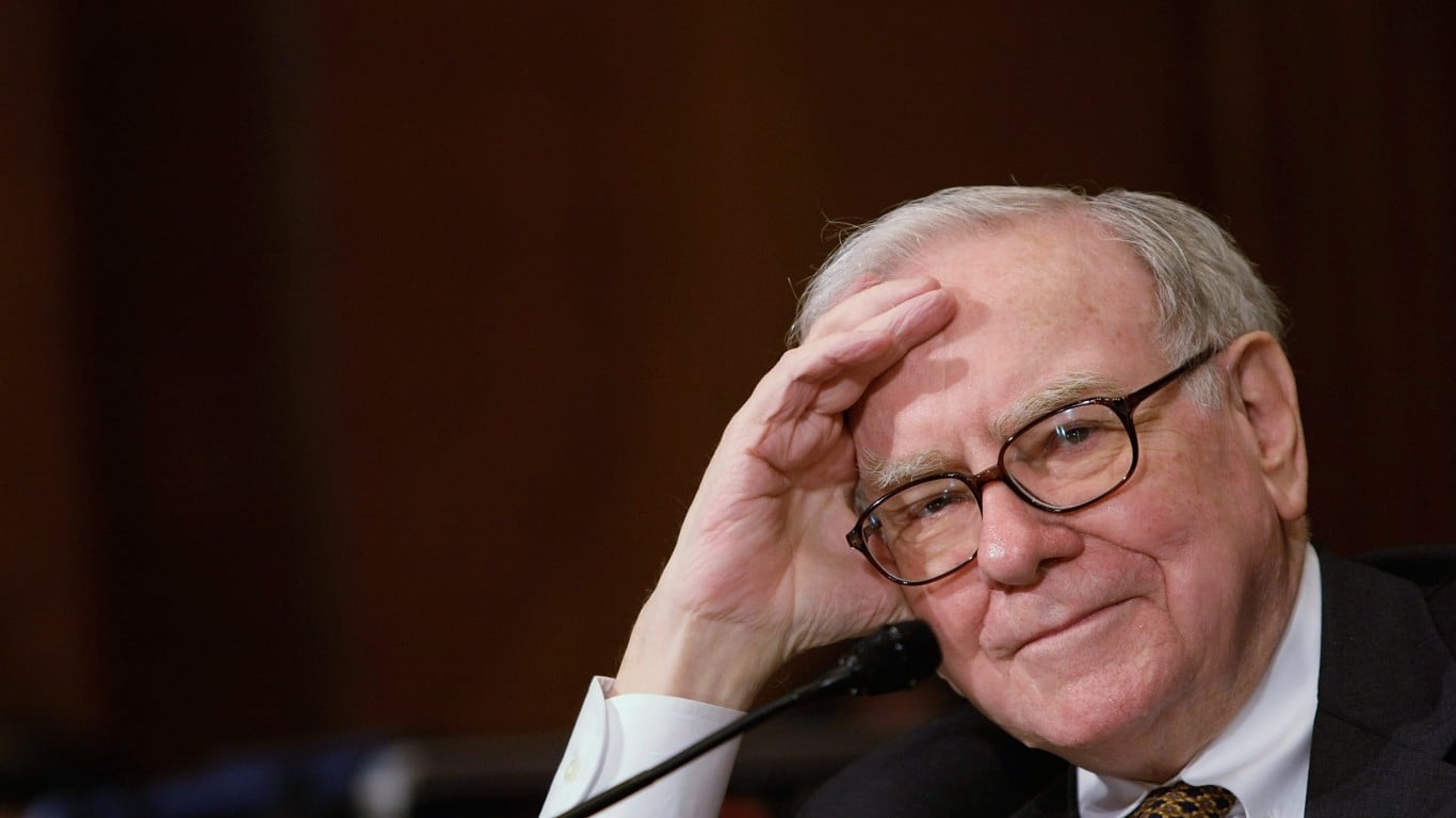 Warren Buffett Bought the World’s Most Dominant AI Company — Then Sold It Within 6 Months