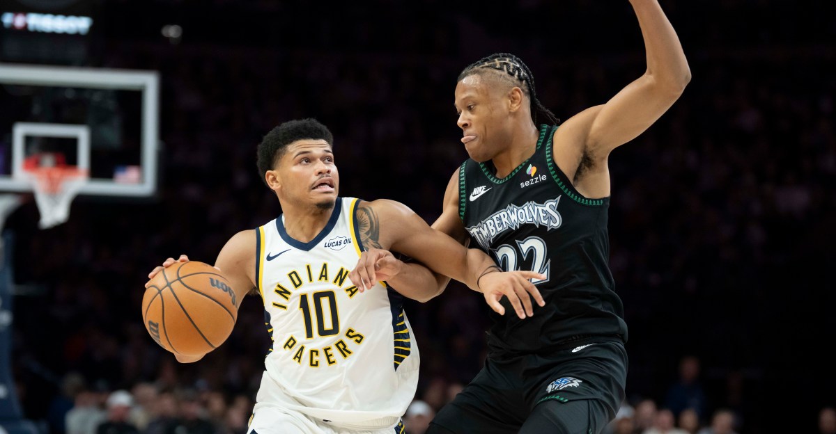 Breaking: Jaylen Clark resigns on three year deal