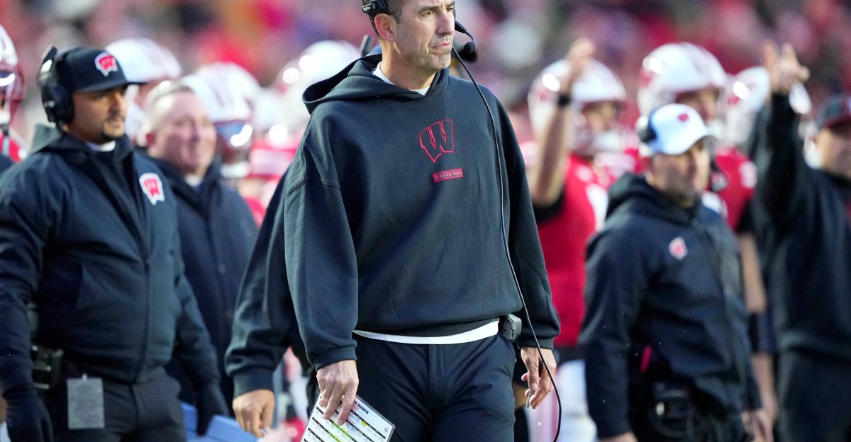 Wisconsin Football: Badgers add surprise visitor to weekend OV list