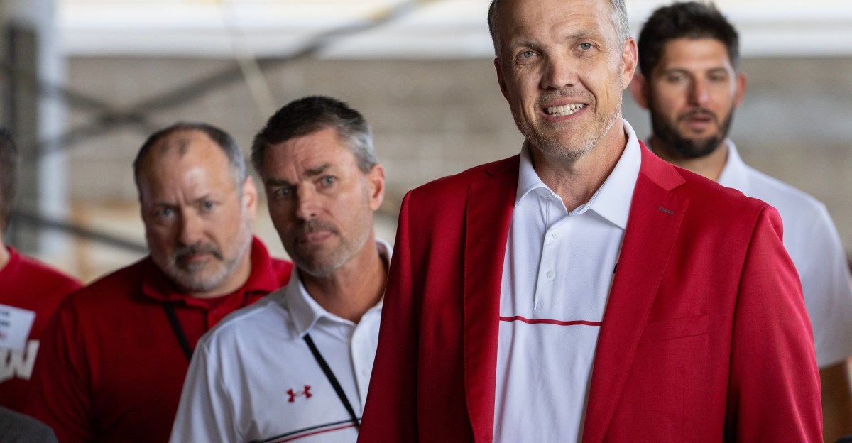 Wisconsin Football: Badgers reportedly have 3 to 5 finalists for AD job