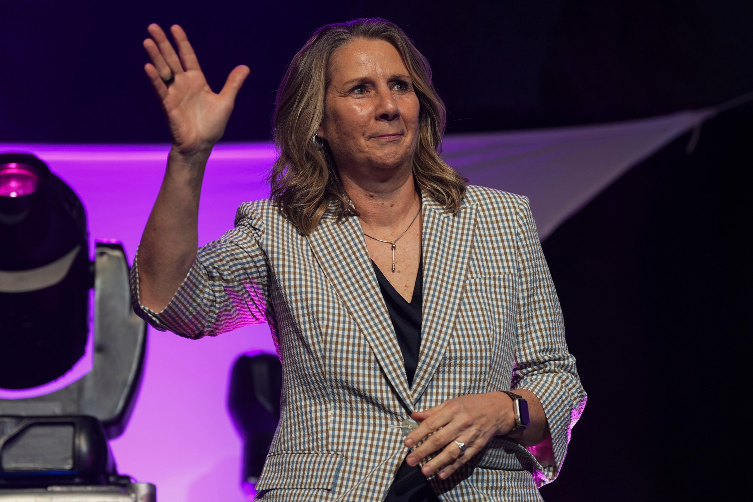 Women’s Basketball Hall of Fame Class of 2026 Inductee Cheryl Reeve waves to the crowd at the Women’s Basketball Hall of Fame Class of 2026 Induction Ceremony at the Tennessee Theatre in Knoxville, Tenn., on June 27, 2026.