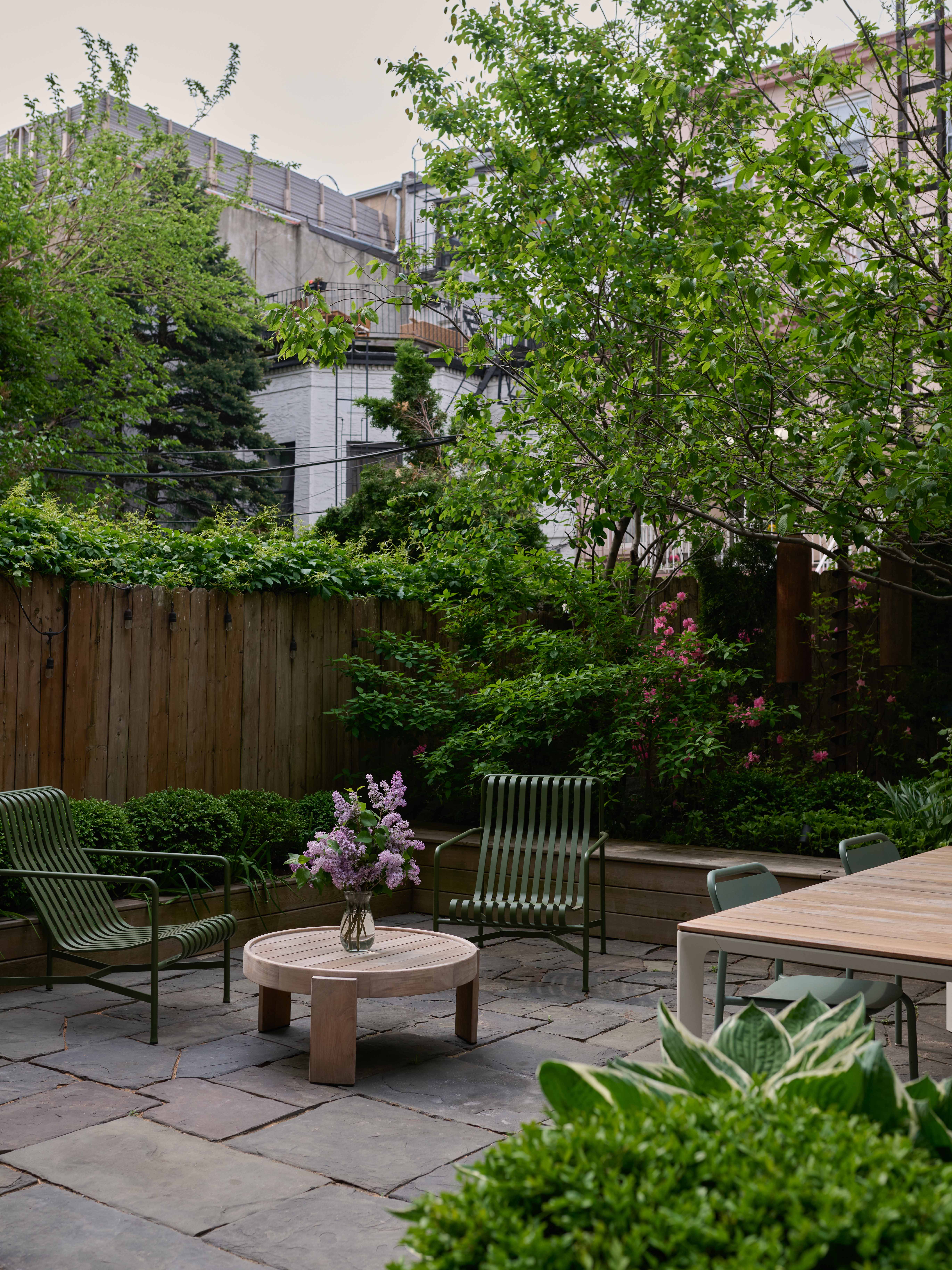 BACK GARDEN