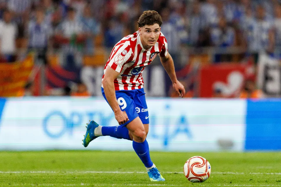 Julian Alvarez in action for Atletico Madrid against Real Sociedad