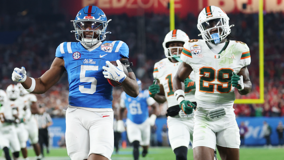Ranking college football's best offensive skill position players in 2026