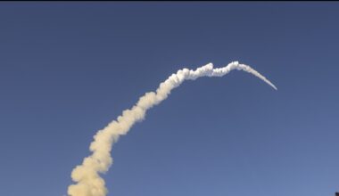 Here's Why Rocket Launch Trajectories Are Curved Like Bananas