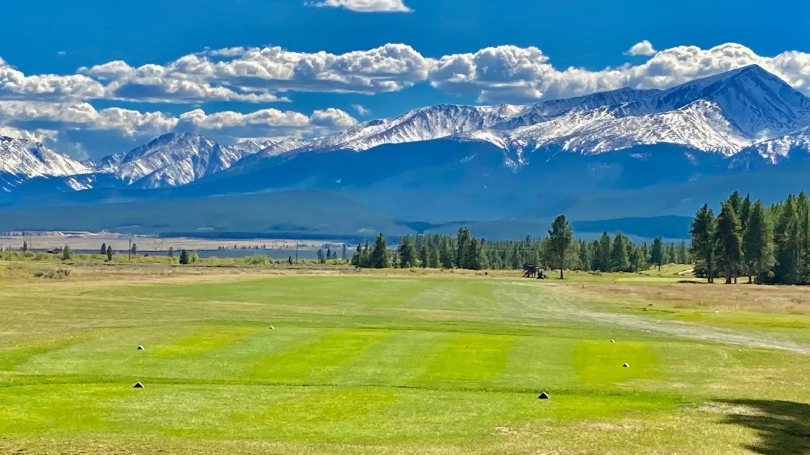 This High-Elevation Golf Course In Colorado Is A Record-Setting Gem With Gorgeous Mountain Views