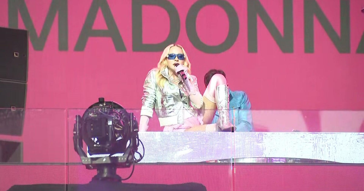 Madonna performs surprise concert in New York City's Times Square