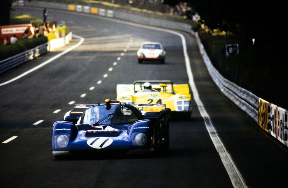 The Penske Ferrari was Porsche's nearest challenger in qualifying, but soon that threat faded in the race