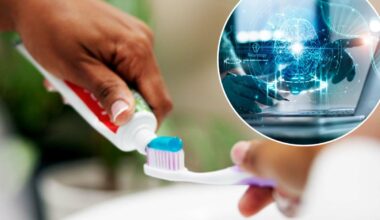 Brushing your teeth with your left hand could prevent dementia