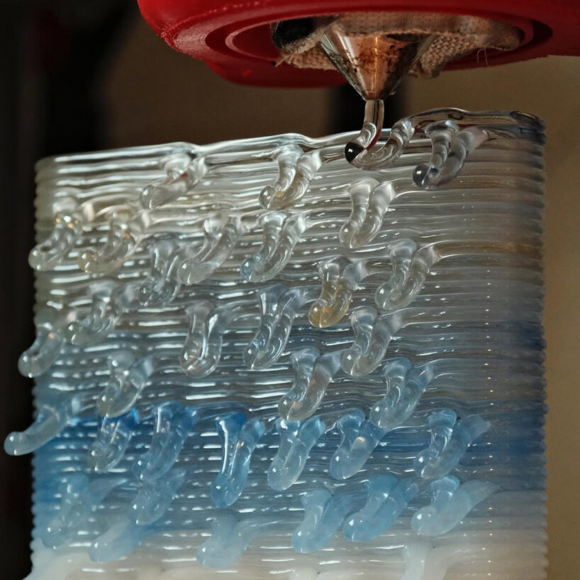 hand-bent after 3D printing, oberdoerfer & krebs' seating rethinks digital fabrication - 4