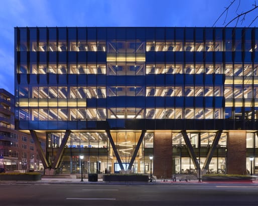 Amy Gutmann Hall, Data Science & AI Building in Philadelphia, Pennsylvania by Lake Flato Architects and KSS Architects. Image credit: Jeffrey Totaro