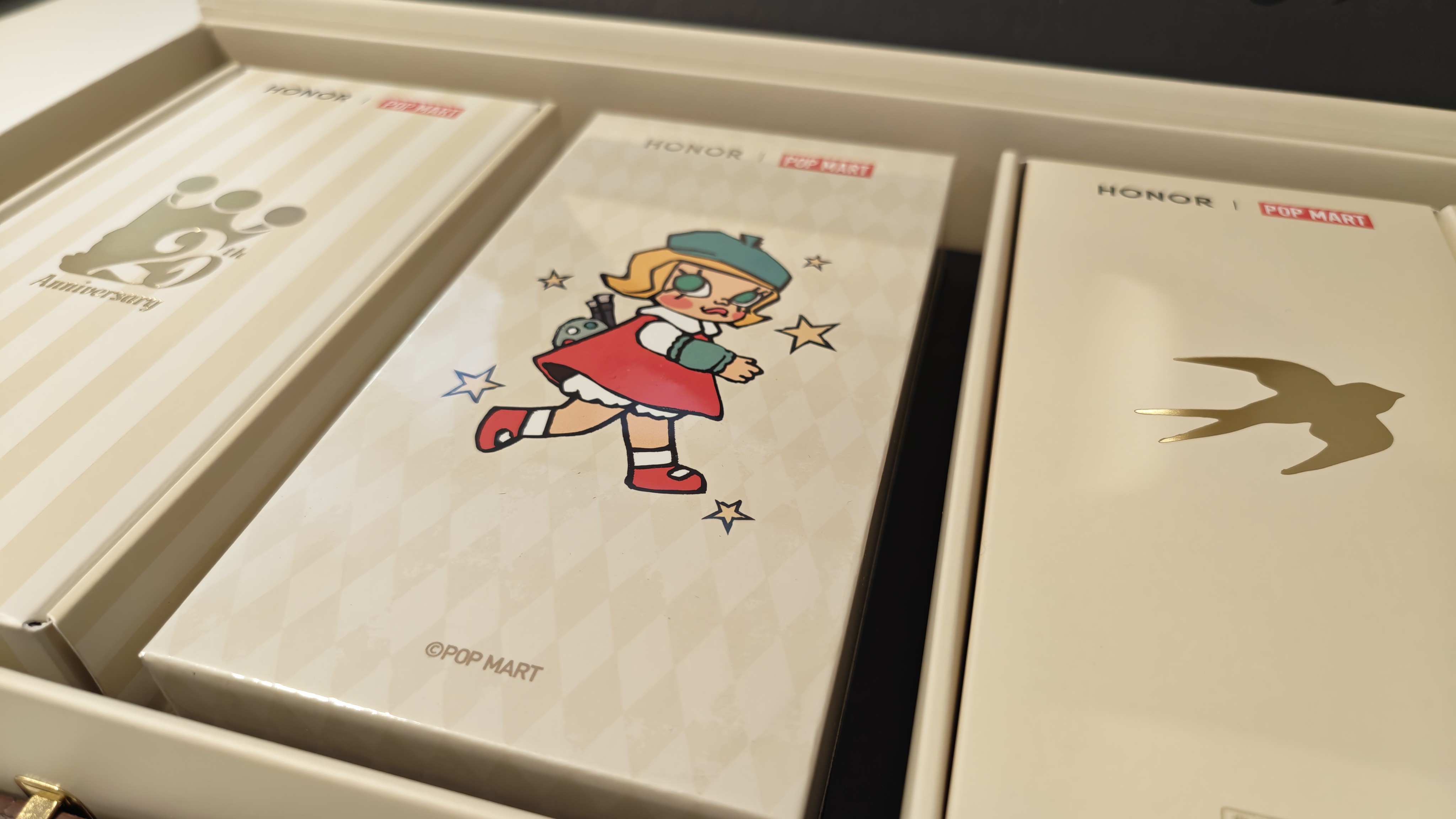 Unboxing the Molly 600 Pro Molly Limited Edition phone.