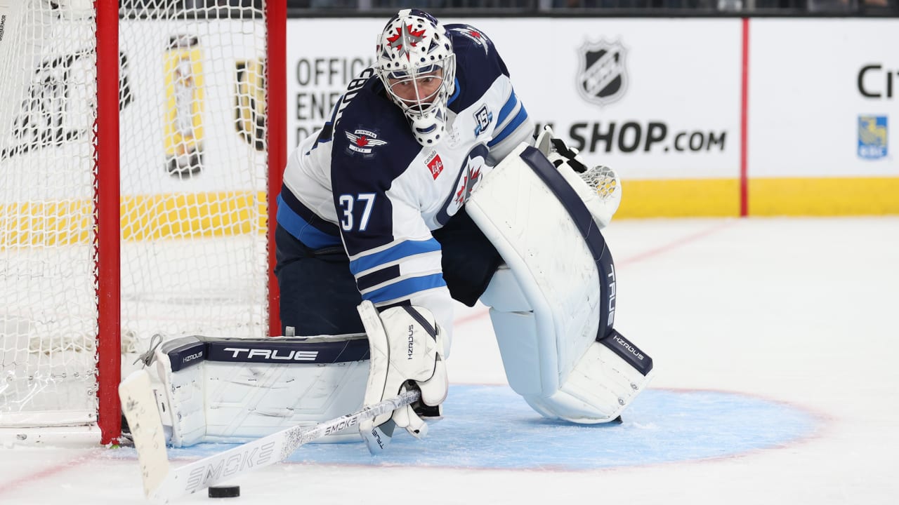 Jets ‘listening’ to trade offers for Hellebuyck, GM says