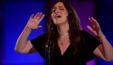 Songbook: Sara Bareilles sings "(You Make Me Feel Like) A Natural Woman"