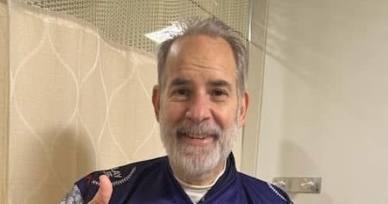 A strange symptom during his daily commute led to a man's Stage IV cancer diagnosis