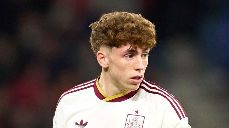 Liverpool have triggered the release clause for Osasuna's Victor Munoz