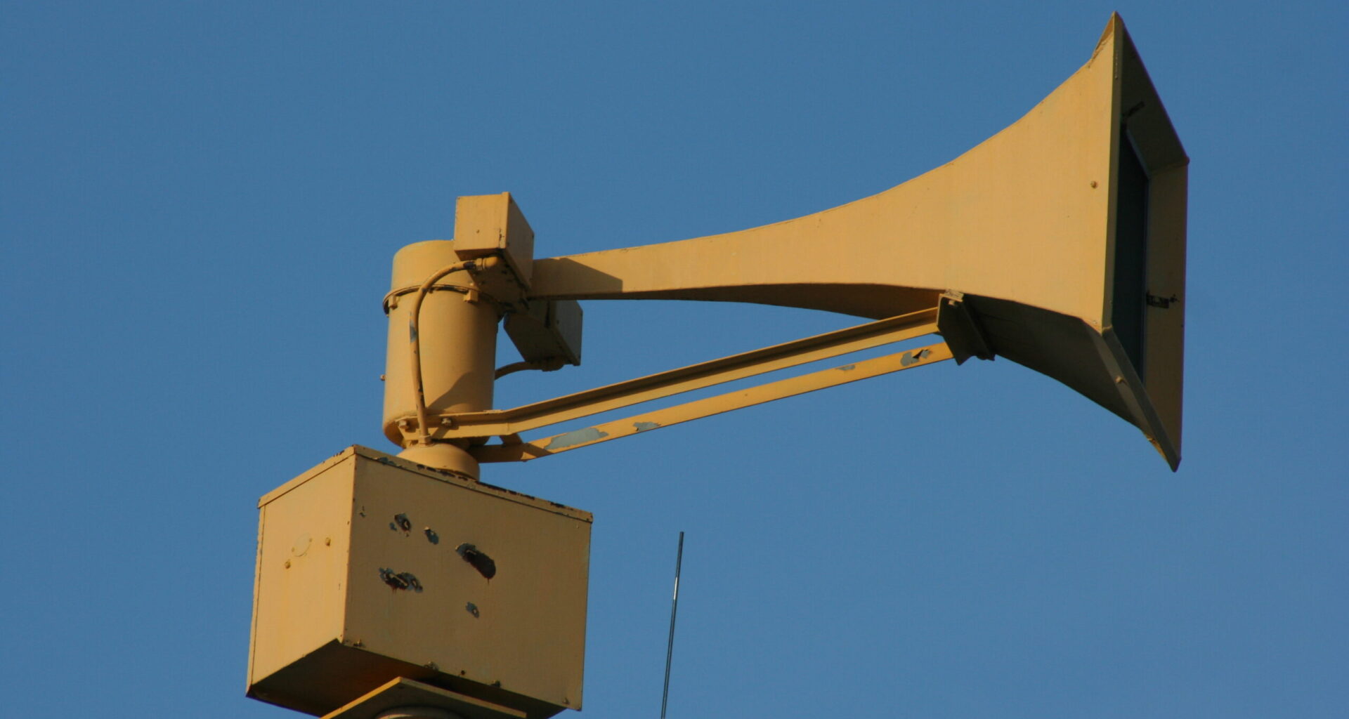 County wide siren activation for sliver of county tornado warned?