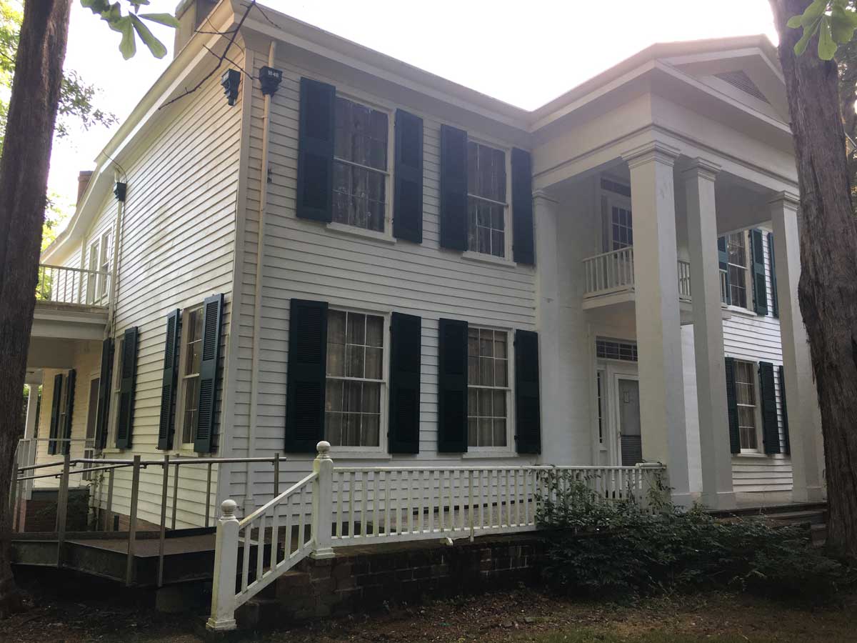 towns for bookworms rowan oak oxford mississippi