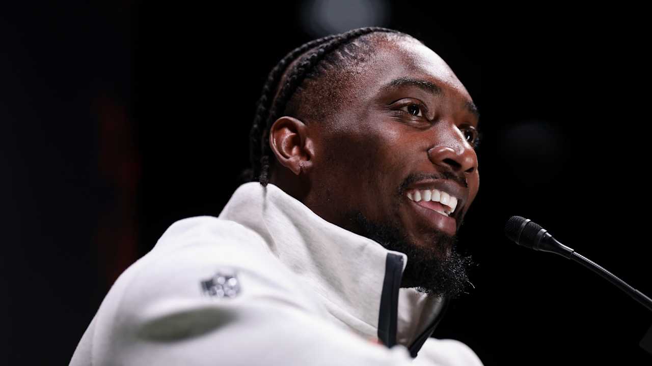 Seahawks' DeMarcus Lawrence says retirement chances 'were very slim': 'I still have more to give'