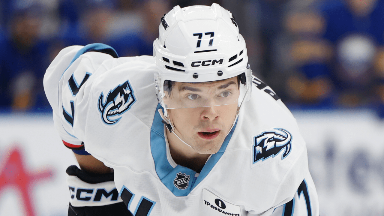 Peterka traded to Bruins by Mammoth for 2 1st-round picks