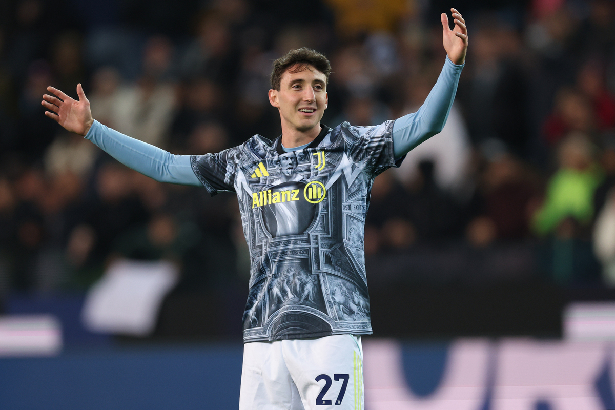 UDINE, ITALY - MARCH 14: Andrea Cambiaso of Juventus reacts during the warm up ahead of the Serie A match between Udinese Calcio and Juventus FC at Stadio Friuli on March 14, 2026 in Udine, Italy. (Photo by Timothy Rogers/Getty Images)