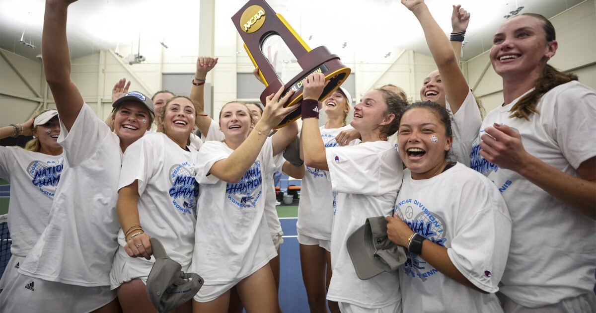 Texas A&M women's tennis sweeps national awards after title season